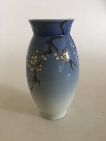 Bing & Grøndahl Art Nouveau Vase 433/5420