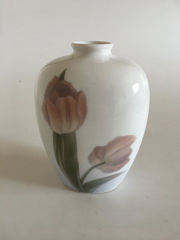 Royal Copenhagen Art Nouveau Vase med Tulipaner No 201/134D