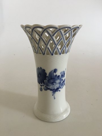 Royal Copenhagen "Blå Blomst Flettet" Vase med Blondekant