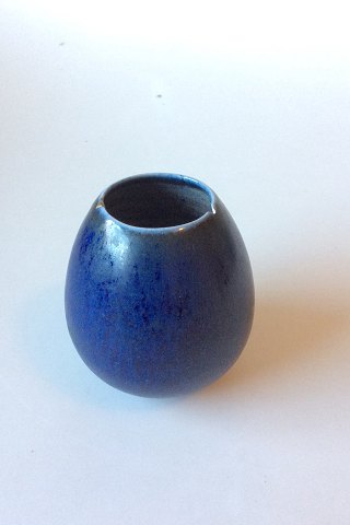 Saxbo vase i blå glasur no. 1