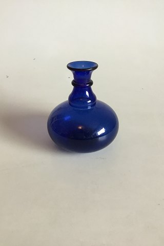 Glasvase af blåt glas
