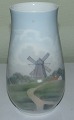 Bing og Grøndahl Art Nouveau Vase med Vindmølle No. 8522/210