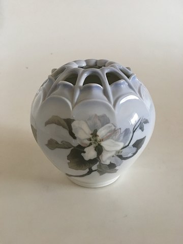 Royal Copenhagen Art Nouveau Vase gennembrudt No 53/257