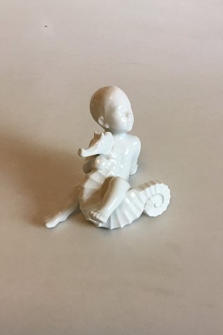 Bing & Grøndahl Blanc de Chine Figur af Havbarn med søhest No 2395