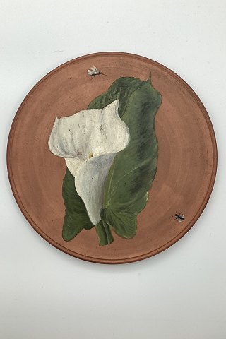 P. Ipsen terracotta platte "Hvid Lilje og insekter" ca. 1900
