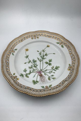 Royal Copenhagen Flora Danica tallerken med gennembrudt kant No 20/3553