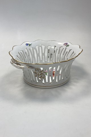 Royal Copenhagen Saksisk Blomst let Frugtkurv No 1576