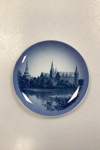 Royal Copenhagen Platte med Frederiksborg Slot No. 123/4754