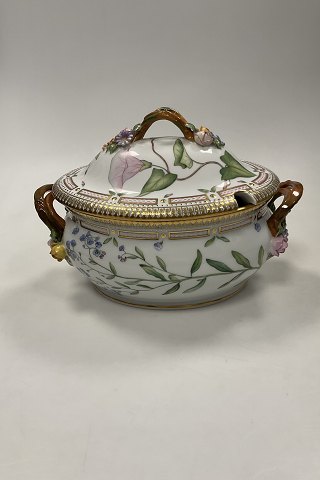 Royal Copenhagen Flora Danica Terrin No 3558