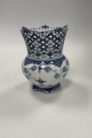 Royal Copenhagen Musselmalet Helblonde Vase No. 1124
